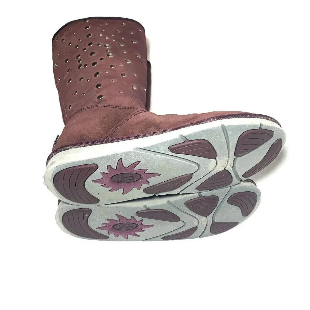 UGG Women Shoes Size 7 *